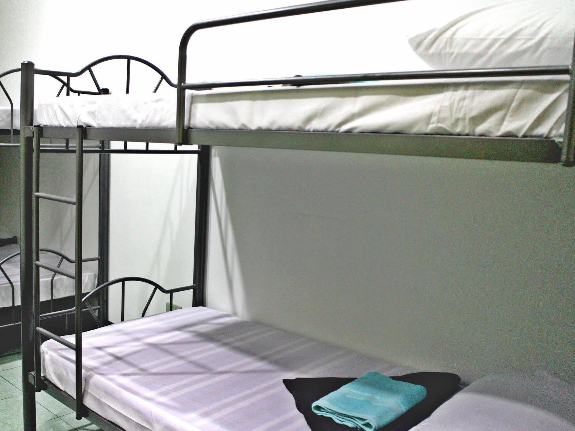 Tagaytay Garden Budgetel - City Center Tagaytay City Bagian luar foto