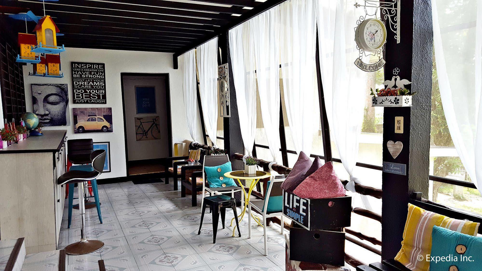 Tagaytay Garden Budgetel - City Center Tagaytay City Bagian luar foto